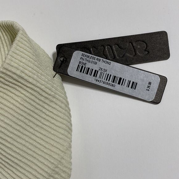 Skims Seamless Rib Thong Panty Panties Bone Cream Off White Ultra Soft NEW - Picture 14 of 14